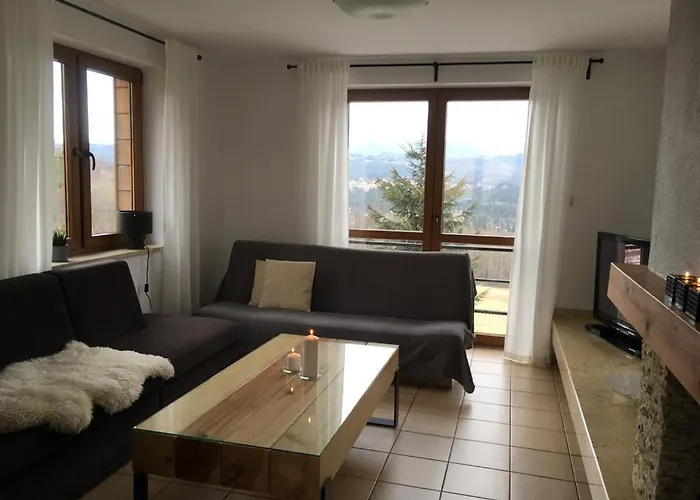 ヴィラ Dorka イステブナ